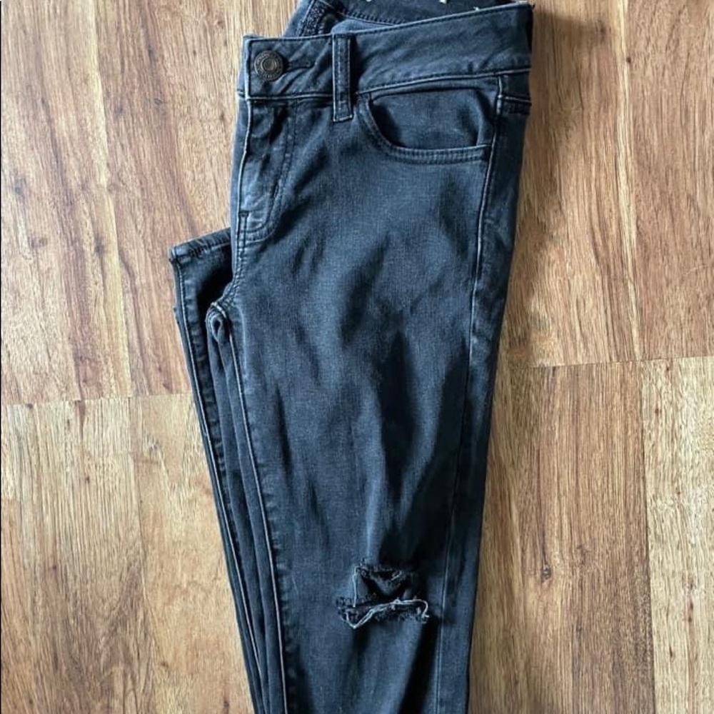 American Eagle black ripped jeggings